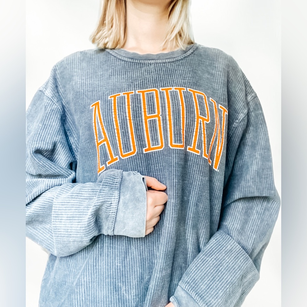 Auburn ribbed crewneck